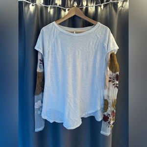 White Free People T-shirt with Mesh Embroidered Sleeves - Size S